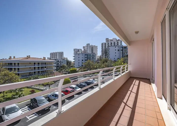 Casa Blanca Ii * 丰沙尔